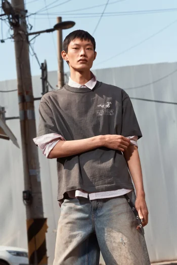 Loose-Fit Printed T-Shirt-01